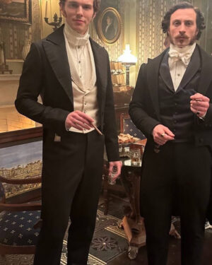 Thomas Hutter Nosferatu Nicholas Hoult Tailcoat