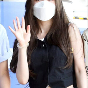 Red Velvet Irene Black Leather Vest