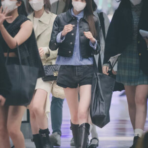 Jang Won-young Cropped Trucker Jacket